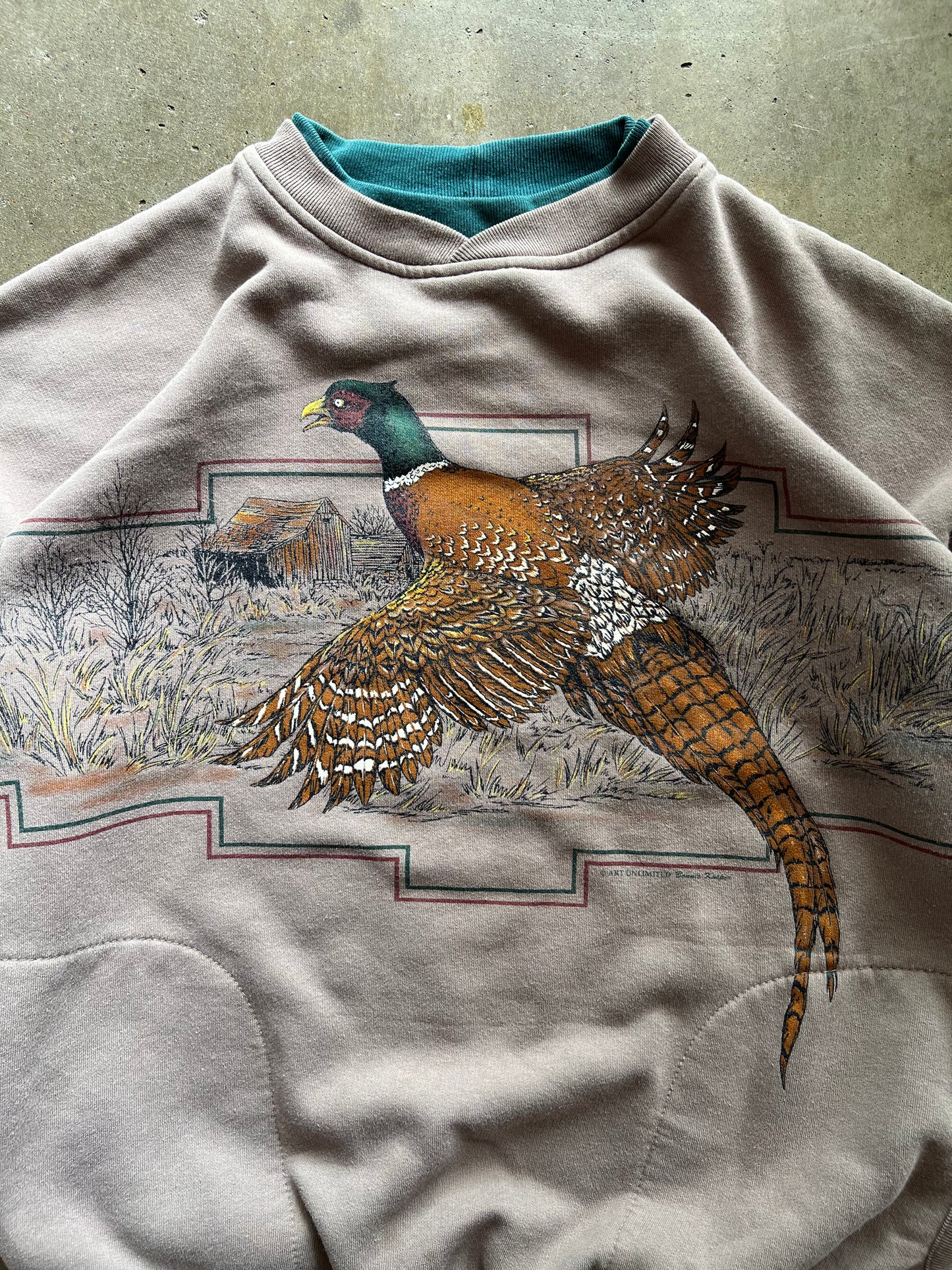 Nature Duck Wrap Around Crewneck - L