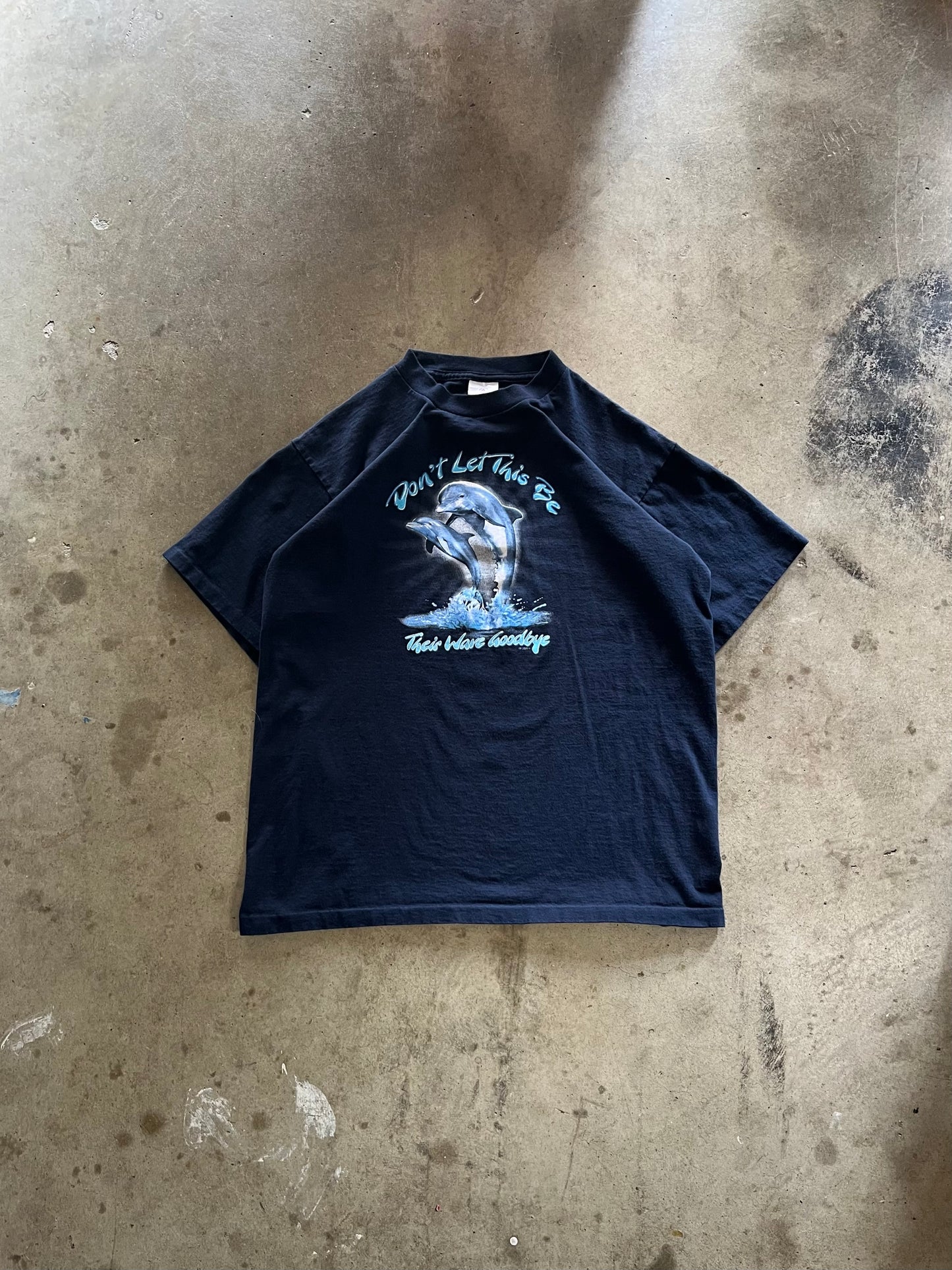 Dolphin 2006 Tee - L