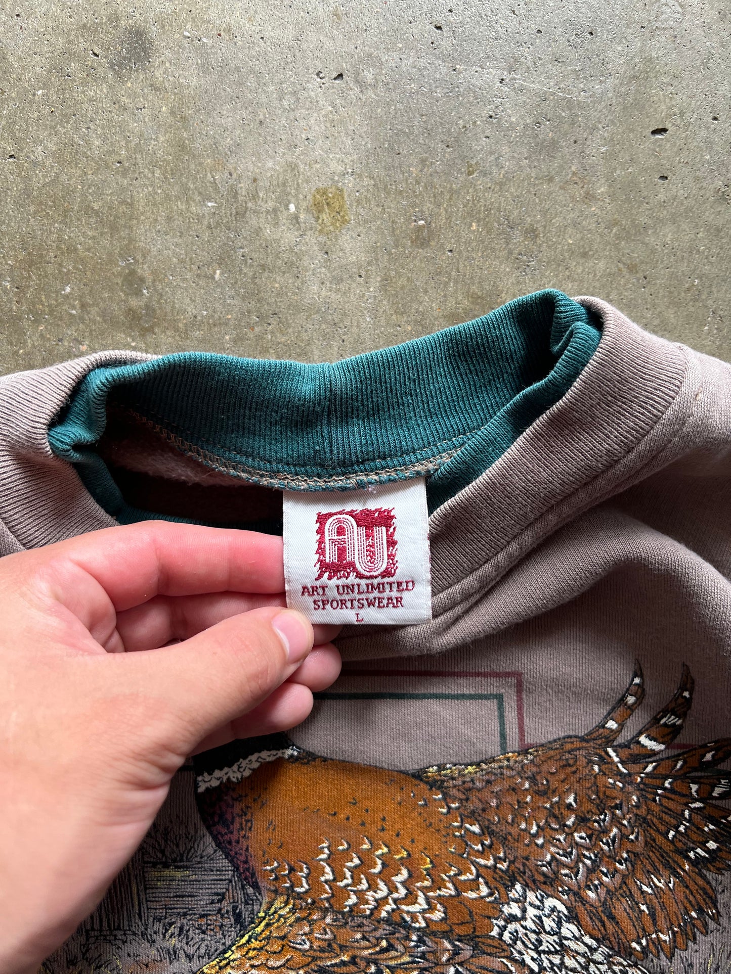 Nature Duck Wrap Around Crewneck - L