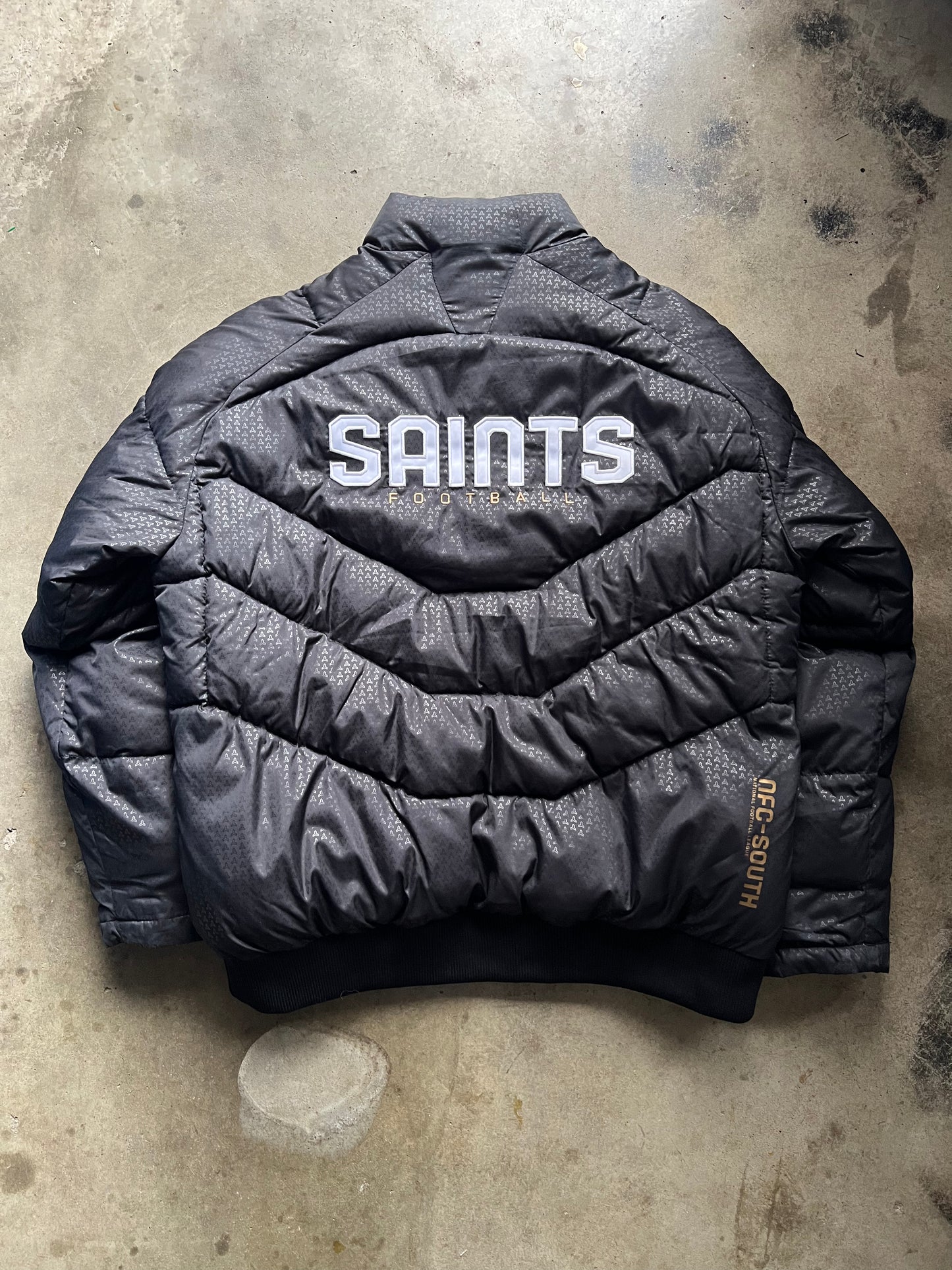 Saints Authentic Sideline Reebok Jacket - L