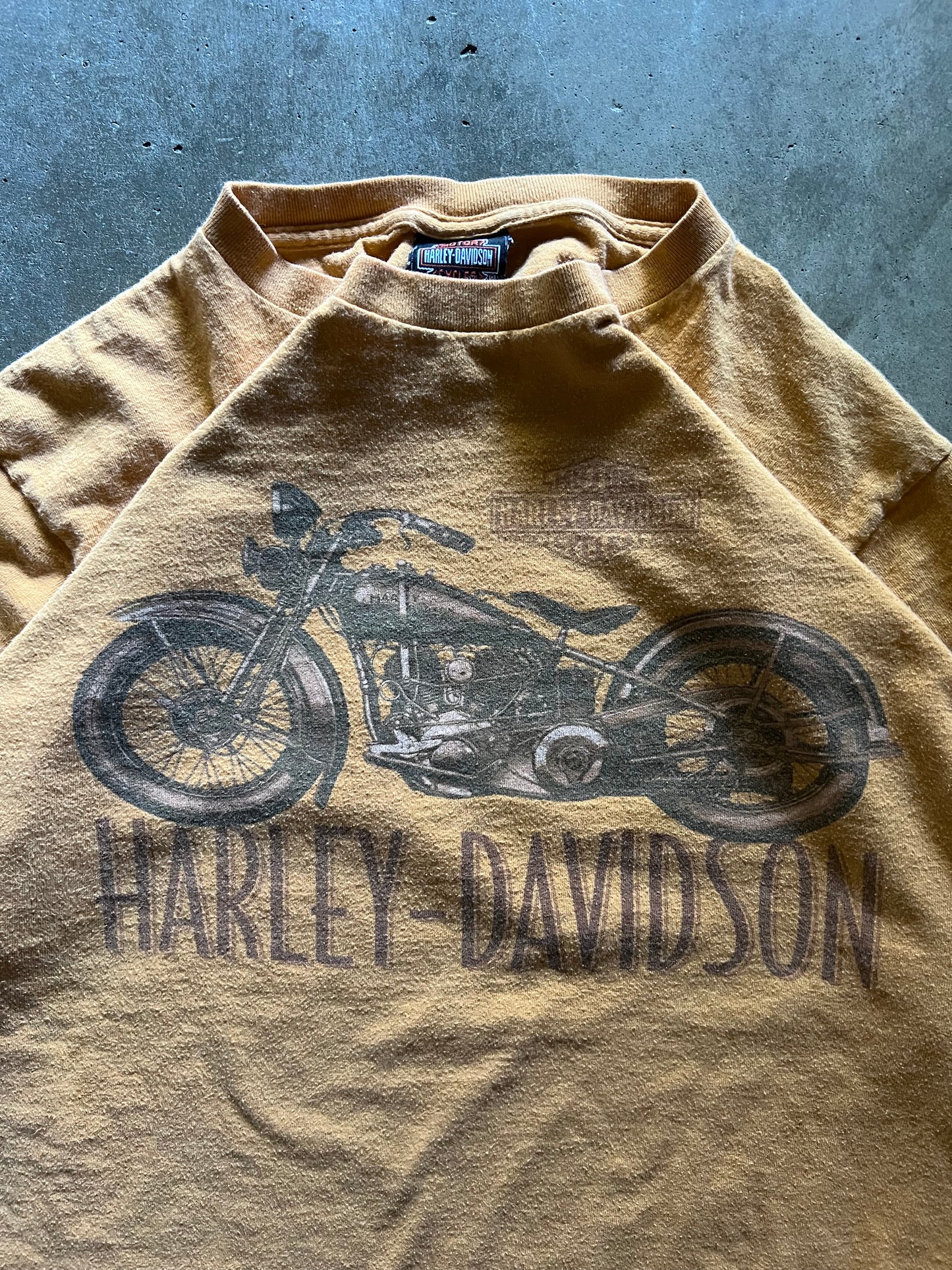 Harley Davidson Shirt - L