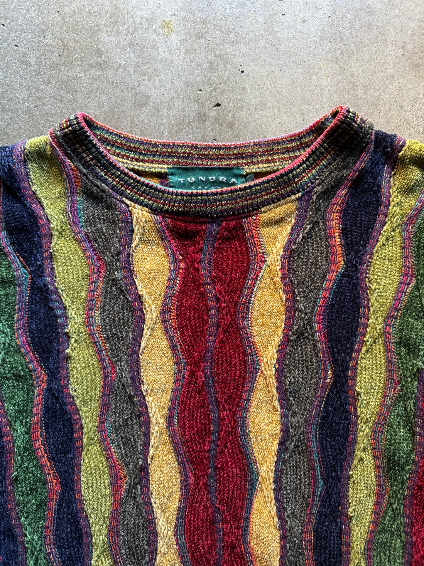 Tundra Coogi Style Women’s Sweater - L