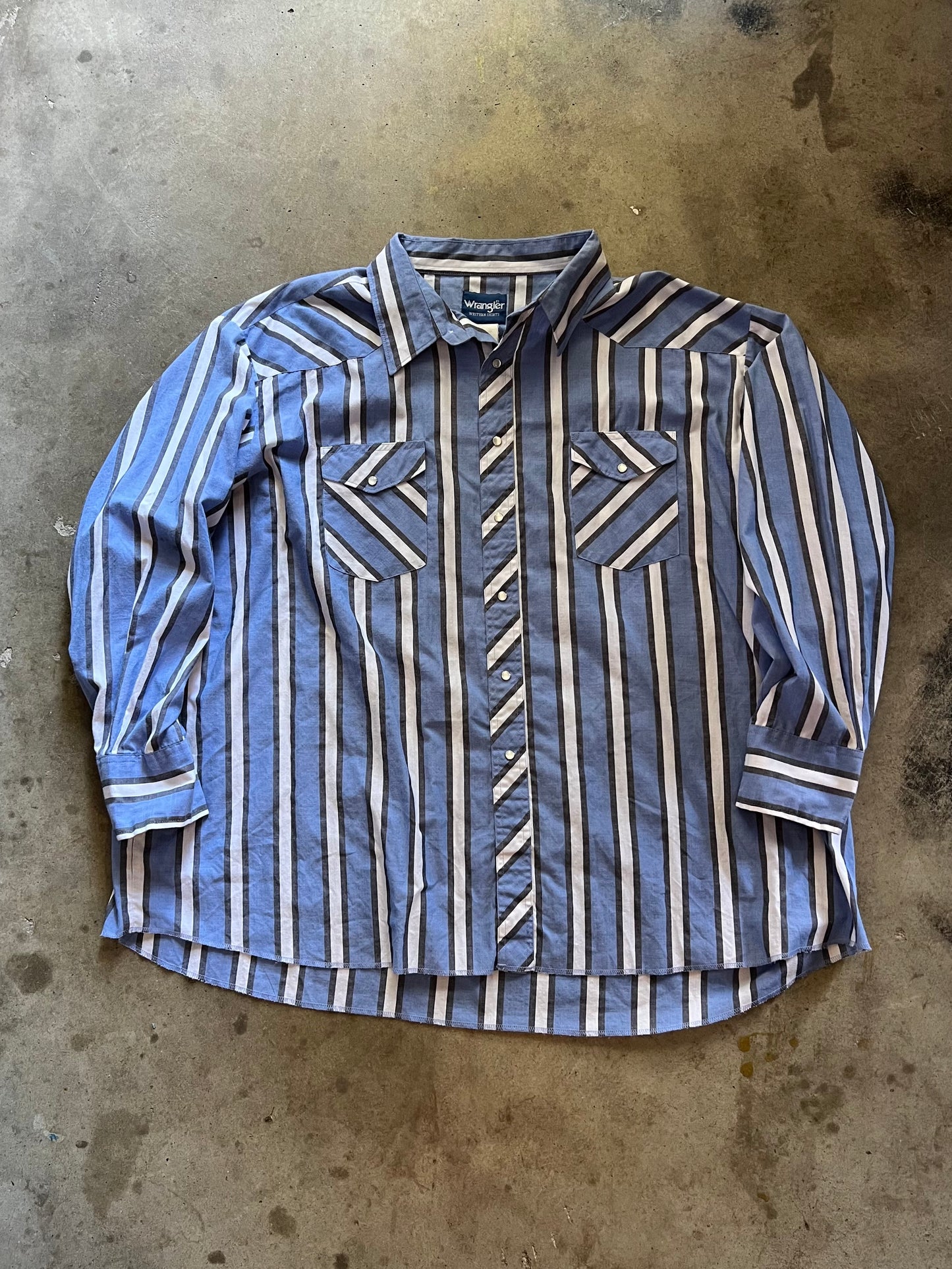 Wrangler Blue/White Stripe Flannel - L