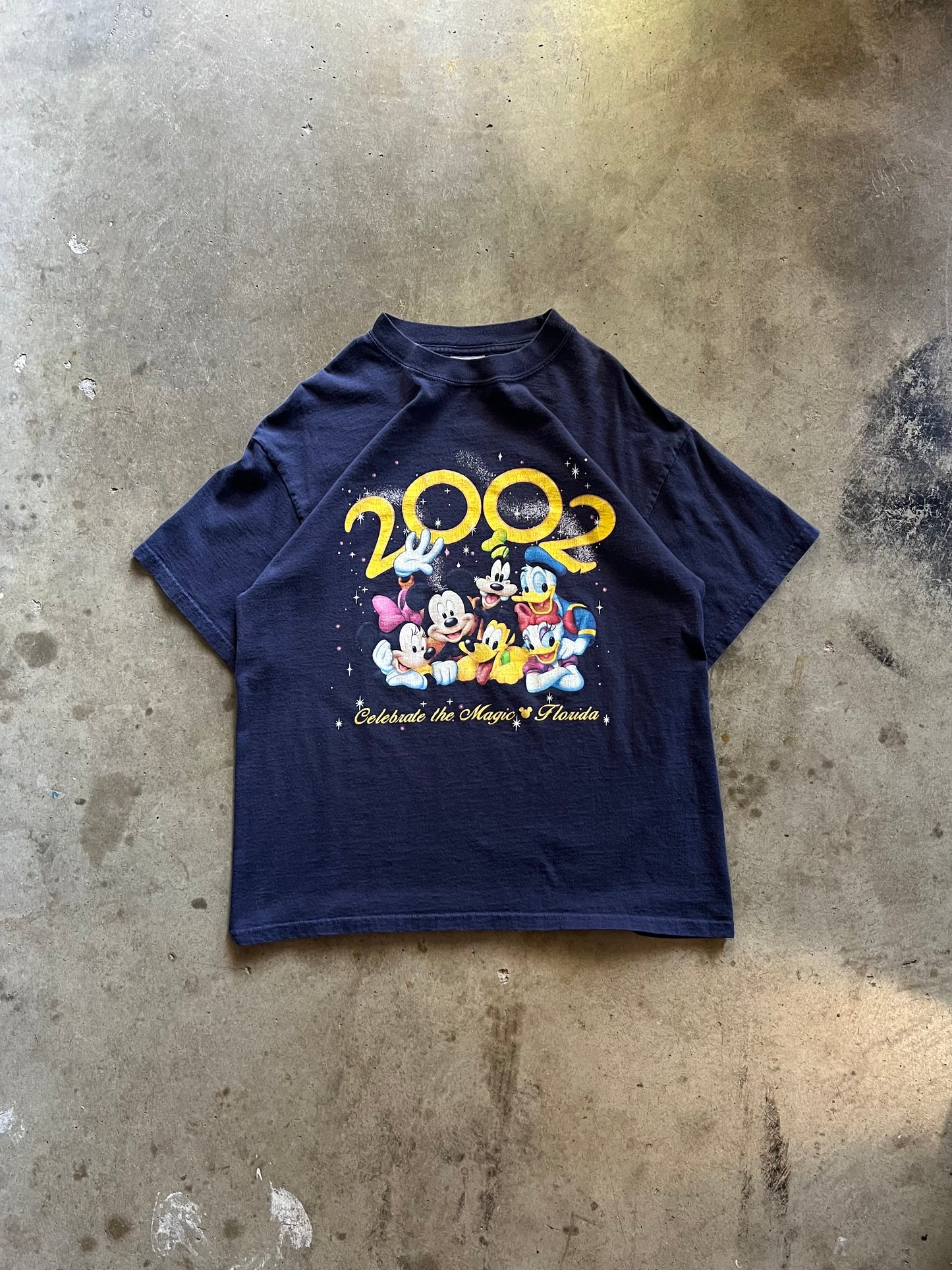 Mickey Mouse 2002 Tee - L