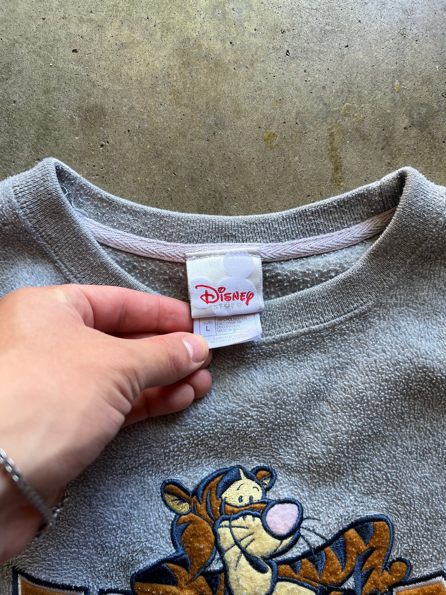 Tigger Grey Crewneck - L